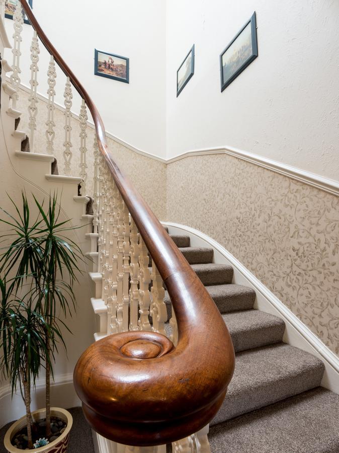 Willows Bed & Breakfast Питлохри Экстерьер фото