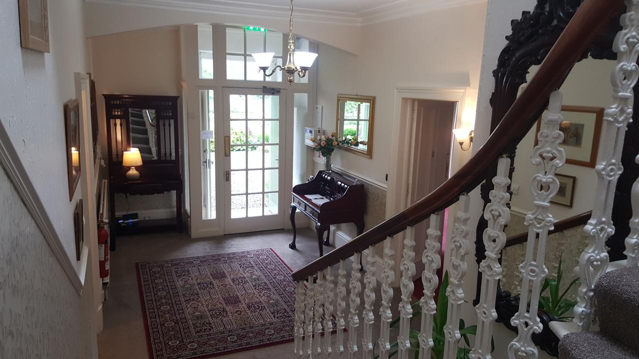Willows Bed & Breakfast Питлохри Экстерьер фото